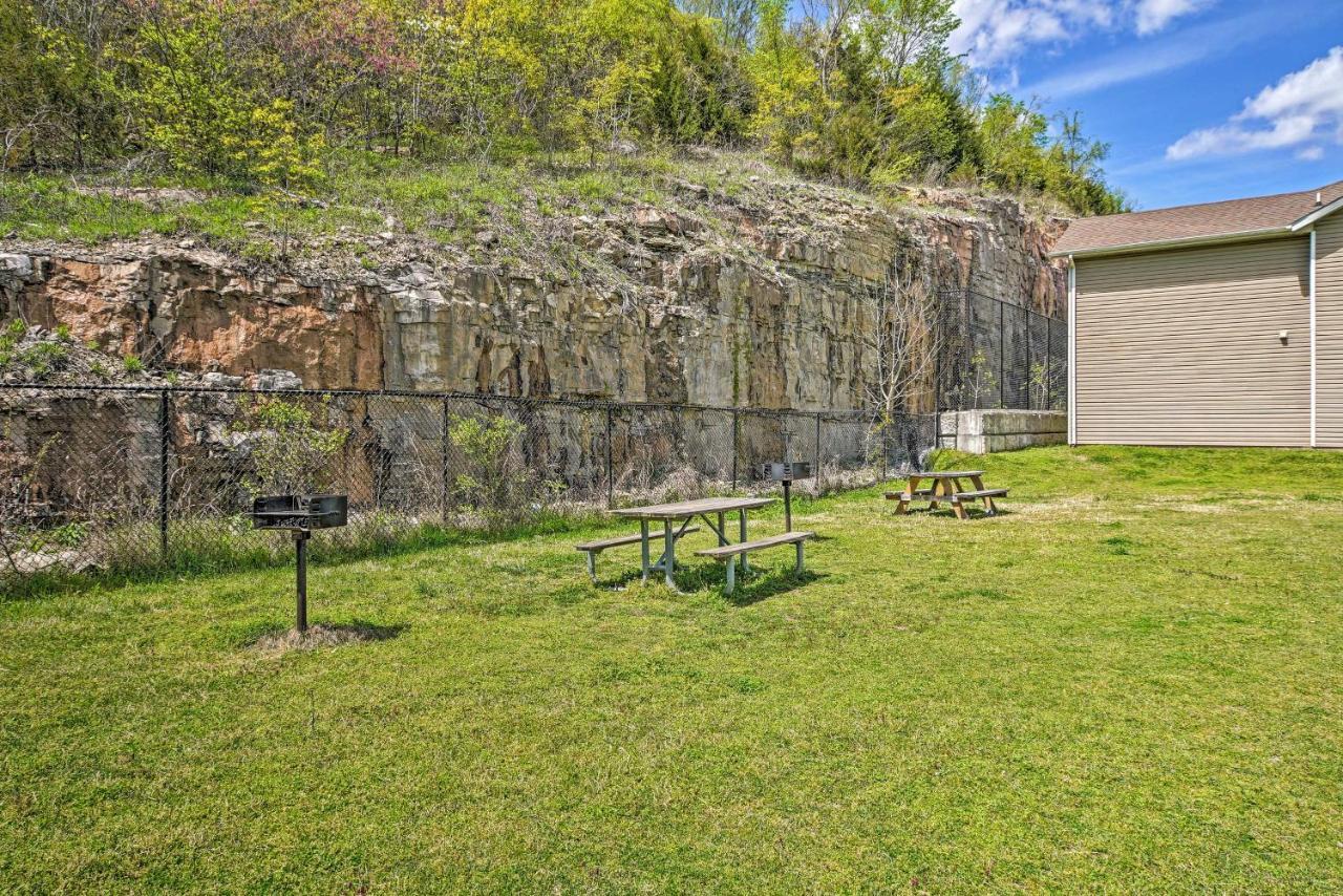 Family-Friendly Branson Condo About 3 Mi To Strip Bagian luar foto